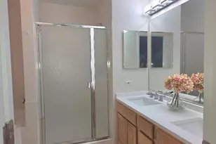 2034 Ivy Ridge Dr, Hoffman Estates, IL 60192 - Photo 18