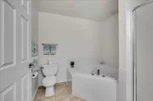 2034 Ivy Ridge Dr, Hoffman Estates, IL 60192 - Photo 24