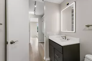 1414 N Wells St, Chicago, IL 60610 - Photo 20