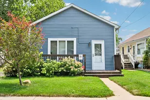 821 W Jackson St, Morris, IL 60450 - Photo 1