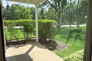 251 Coventry Cir, Vernon Hills, IL 60061 - Photo 28