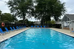 251 Coventry Cir, Vernon Hills, IL 60061 - Photo 22