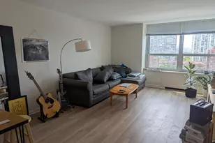 720 W Gordon Terrace, Chicago, IL 60613 - Photo 6