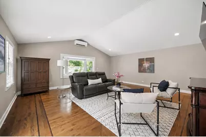 586 Earl Drive, Northfield, IL 60093 - Photo 18