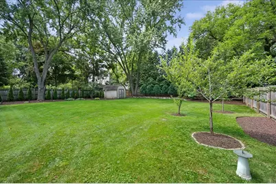 586 Earl Drive, Northfield, IL 60093 - Photo 28