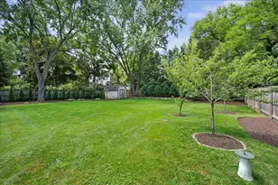 586 Earl Dr, Northfield, IL 60093 - Photo 28
