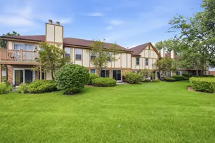 2020 Quaker Hollow Ln, Streamwood, IL 60107 - Photo 24