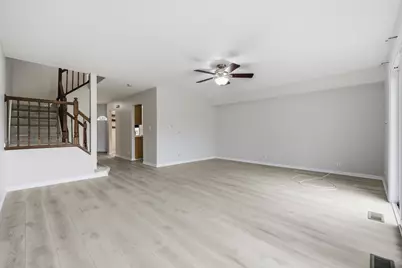 2020 Quaker Hollow Lane #0, Streamwood, IL 60107 - Photo 10