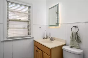 1060 Catherine St, Joliet, IL 60435 - Photo 12