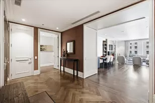 159 E Walton Pl, Chicago, IL 60611 - Photo 8