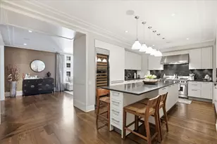 159 E Walton Pl, Chicago, IL 60611 - Photo 22