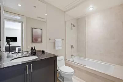 159 E Walton Place #8D, Chicago, IL 60611 - Photo 26