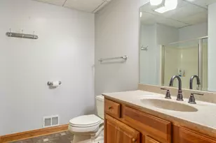 3285 W Forest Rd, Freeport, IL 61032 - Photo 46