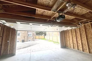 7541 S Hamilton Ave, Chicago, IL 60620 - Photo 42
