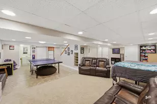 811 Spring Cove Dr, Schaumburg, IL 60193 - Photo 20