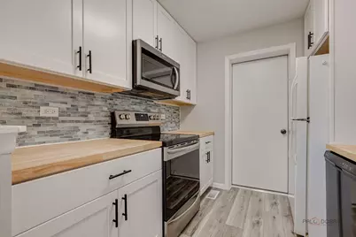 247 Sunset Court #247, Vernon Hills, IL 60061 - Photo 12
