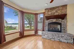 4130 Dutch Mill Ln, Delavan, WI 53115 - Photo 4