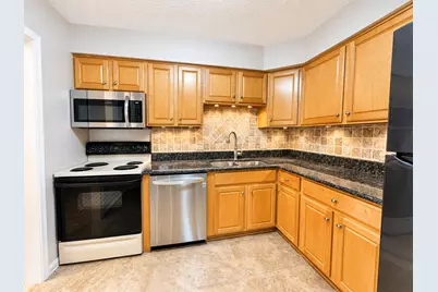 520 Biesterfield Road #209, Elk Grove Village, IL 60007 - Photo 2