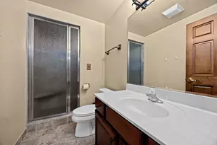 21588 Williamsburg Ct, Frankfort, IL 60423 - Photo 24