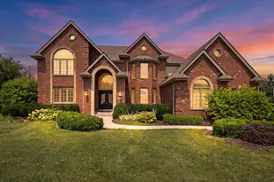 21588 Williamsburg Ct, Frankfort, IL 60423 - Photo 2