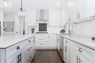 6S115 New Castle Rd, Naperville, IL 60540 - Photo 6