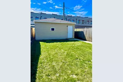 469 E Bowen Avenue #1, Chicago, IL 60653 - Photo 18