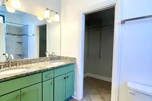 469 E Bowen Ave, Chicago, IL 60653 - Photo 10