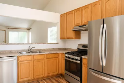 127 W Amberley Drive #127, Round Lake, IL 60073 - Photo 8