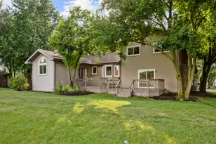 615 Chester Ct E, Aurora, IL 60504 - Photo 32