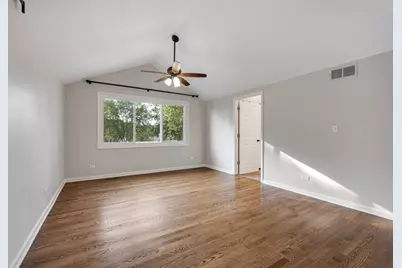 615 Chester Court E, Aurora, IL 60504 - Photo 18