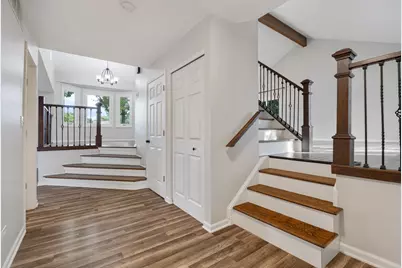 615 Chester Court E, Aurora, IL 60504 - Photo 4
