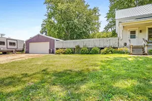 227 W South St, Franklin Grove, IL 61031 - Photo 26