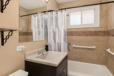 839 E Thacker Street, Des Plaines, IL 60016 - Photo 16