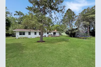 1429 Bolkinwood Drive, Freeport, IL 61032 - Photo 2