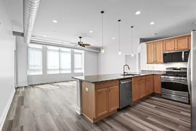 450 Village Center Drive #404, Burr Ridge, IL 60527 - Photo 4