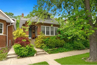 5736 N Virginia Avenue, Chicago, IL 60659 - Photo 1