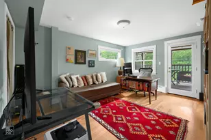5736 N Virginia Ave, Chicago, IL 60659 - Photo 2