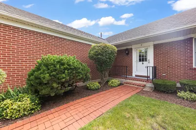 7 Douglas Drive, Sugar Grove, IL 60554 - Photo 2
