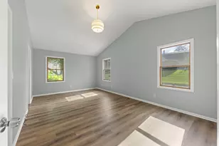 7 Douglas Dr, Sugar Grove, IL 60554 - Photo 14