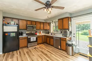 214 NE 6th Ave, Galva, IL 61434 - Photo 4