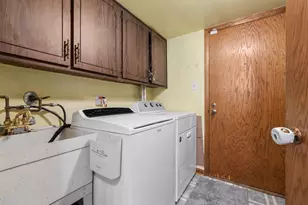 10704 Kilpatrick Ave, Oak Lawn, IL 60453 - Photo 18