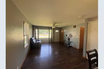 300 Hillcrest Avenue, Rochelle, IL 61068 - Photo 4