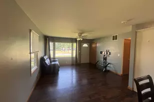 300 Hillcrest Ave, Rochelle, IL 61068 - Photo 4