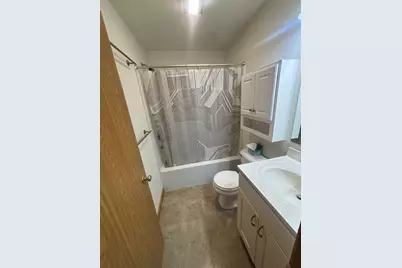 300 Hillcrest Avenue, Rochelle, IL 61068 - Photo 6