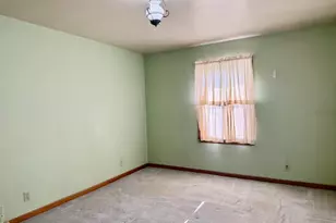 1021 7th St, Peru, IL 61354 - Photo 14