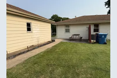 1021 7th Street, Peru, IL 61354 - Photo 22