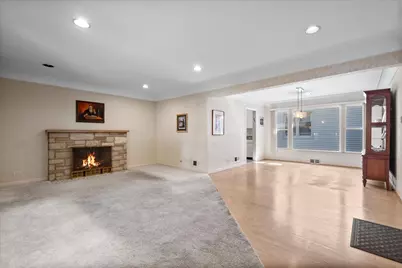 6939 N Francisco Avenue, Chicago, IL 60645 - Photo 4