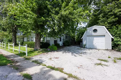 5187 E Center Street, Bourbonnais, IL 60914 - Photo 2