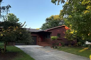 2231 Nancy Ln, Saint John, IL 61873 - Photo 2