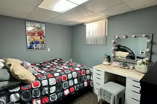 85 Wilcox Ave, Elgin, IL 60123 - Photo 18
